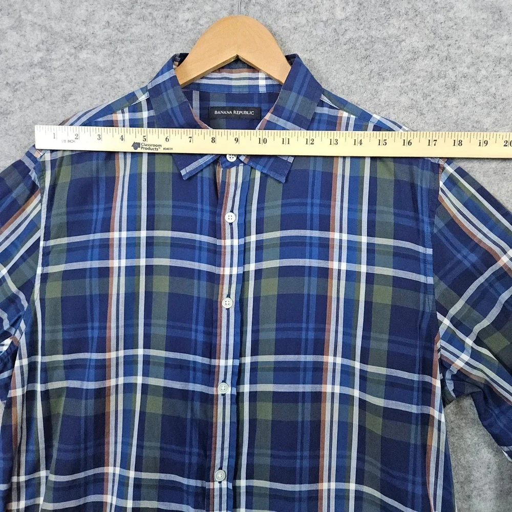 Banana Republic Men's Multicolor Plaid Shirt Size L Untucked Standard Fit Cotton